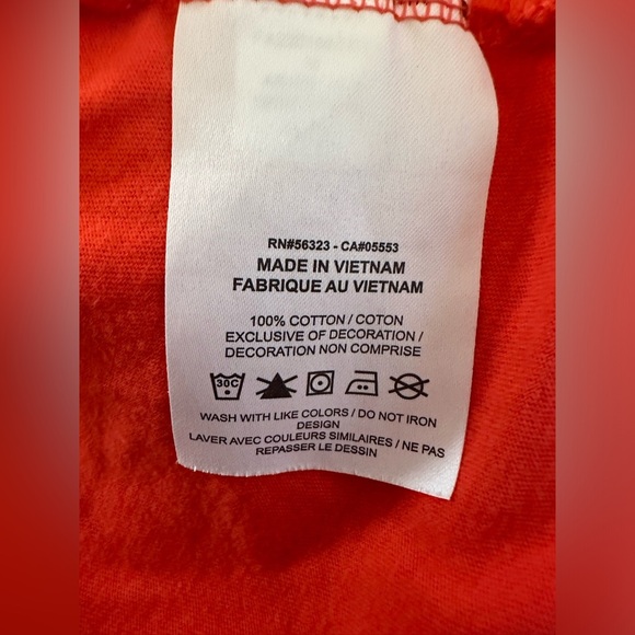 Nike Red Tee - Picture 2 of 9